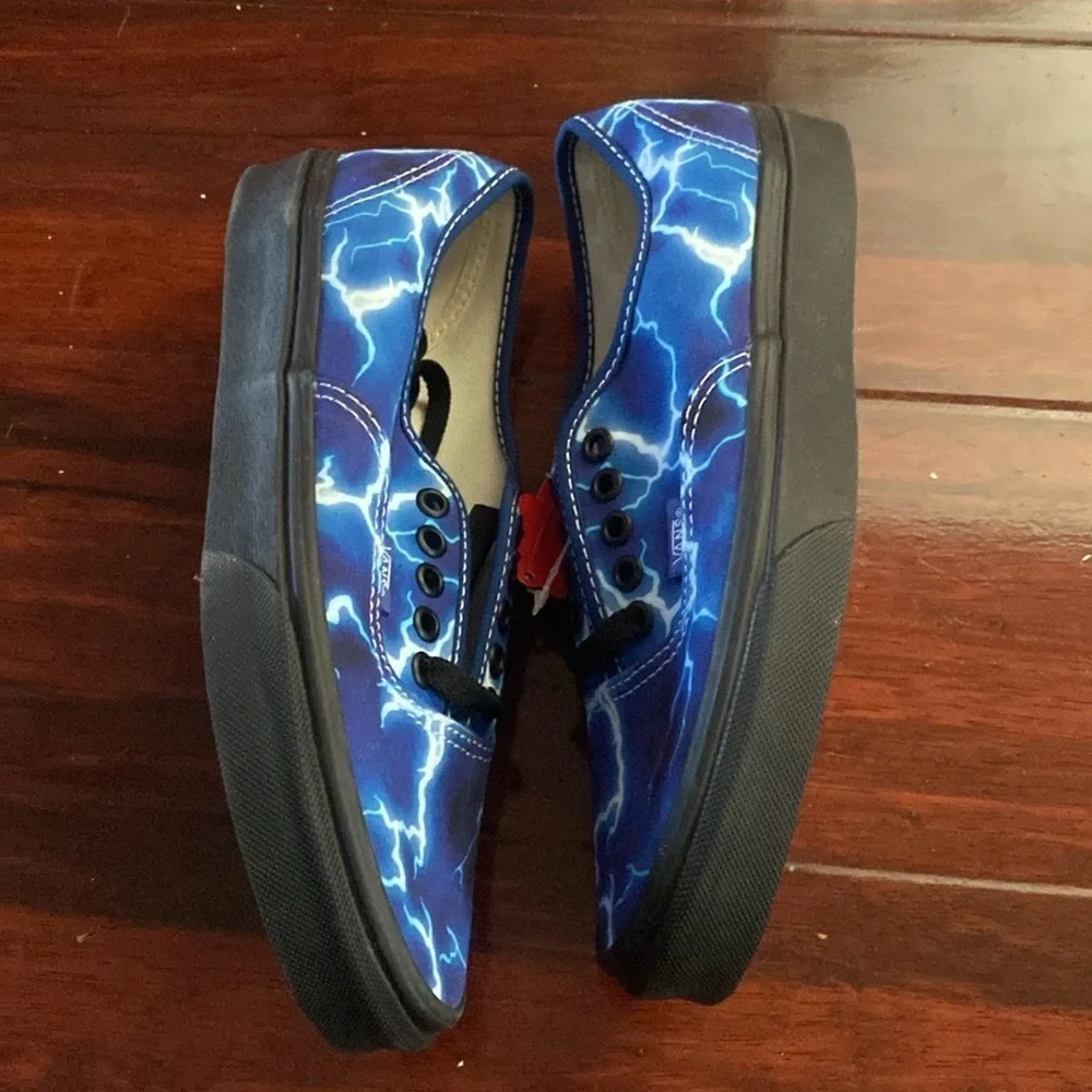 Vans authentic lighting black and blue size Men 6.5 women’s 8